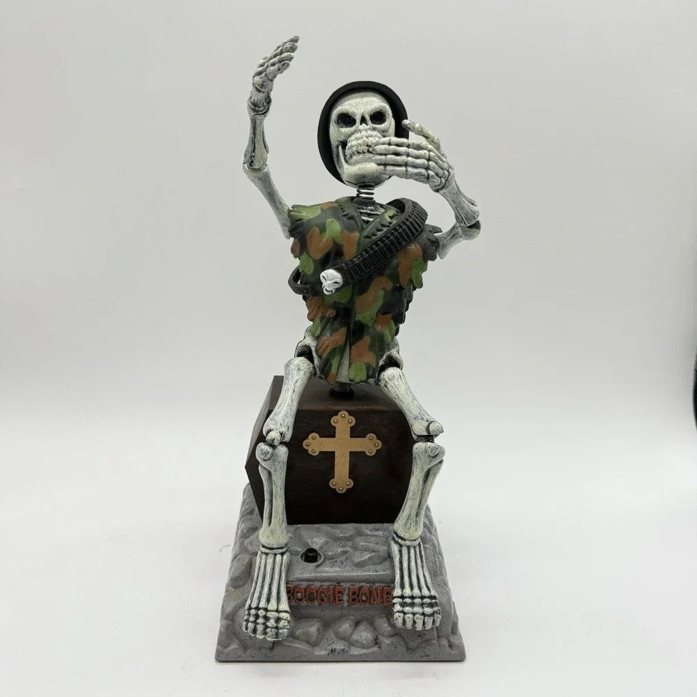 Funrise Boogie Bones Dancing Singing Soldier Ace Spades Skeleton Halloween W Box